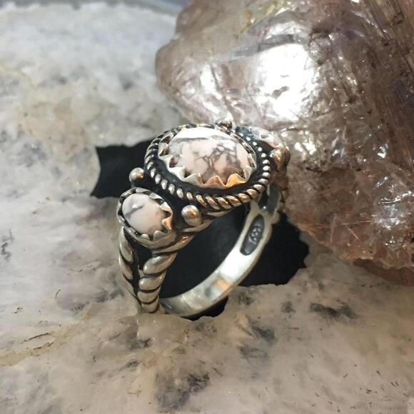 Carolyn Pollack Southwestern Style Sterling 3 Oval Howlite Ring For Women - Picture 3 of 10